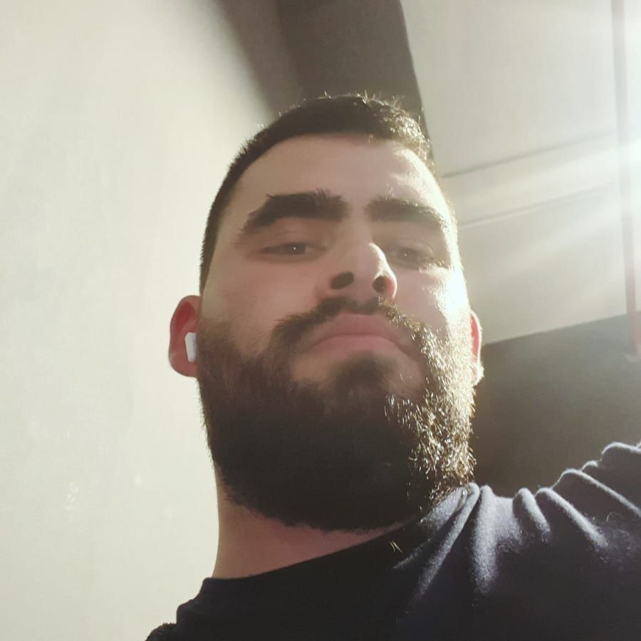 Profil de Arezki